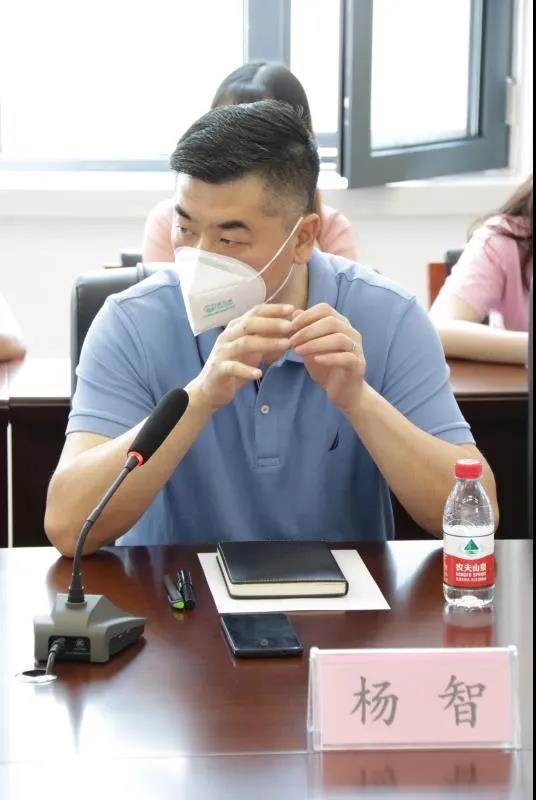 黑白体育欧冠直播