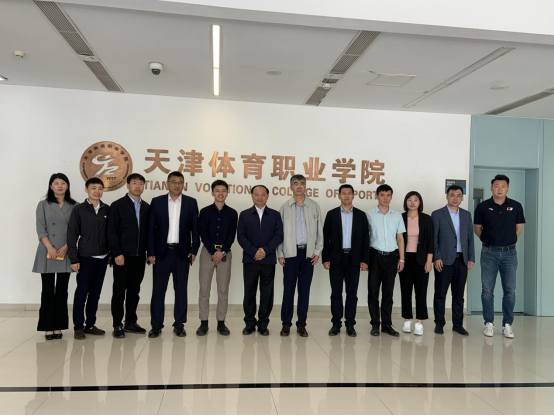 黑白体育手机版