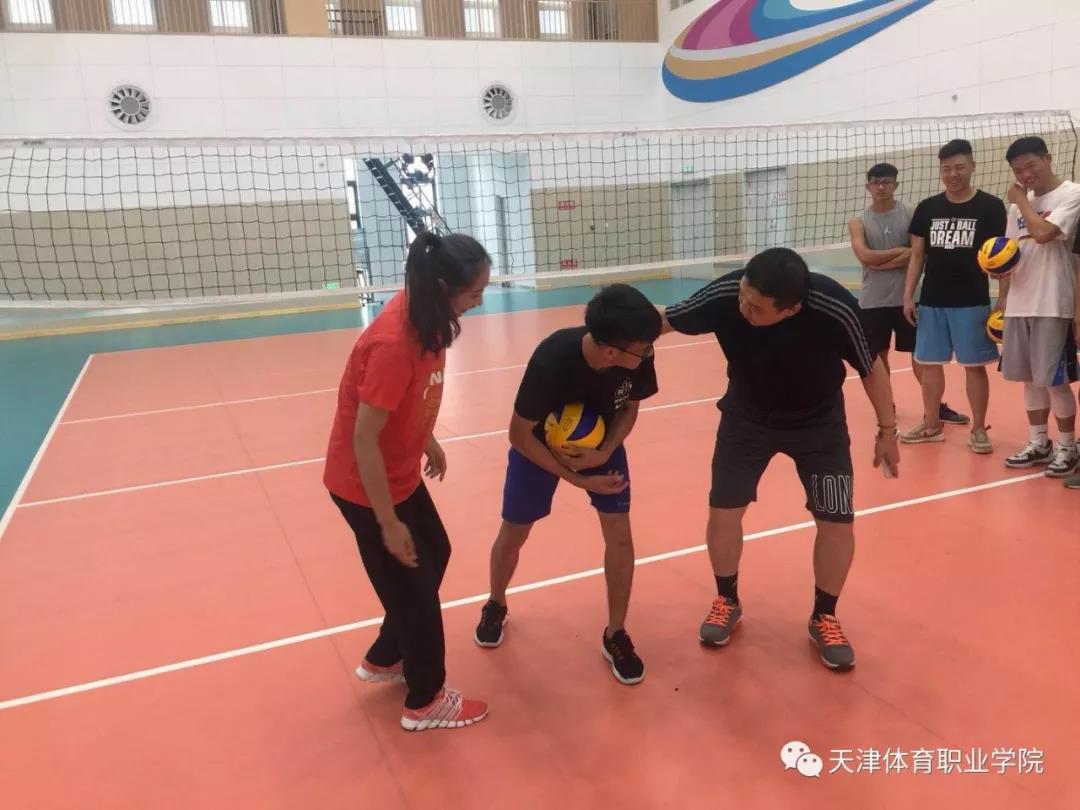 黑白体育APP下载