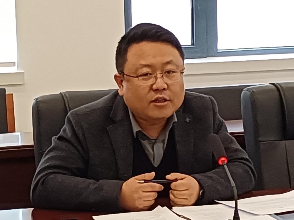 黑白体育手机版